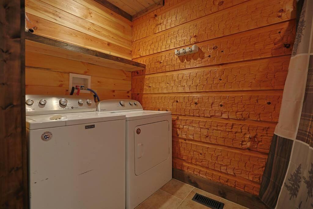 Rustic Modern Cabin With Hot Tub Near Rafting And Great Smokey Mountains Bryson City Luaran gambar