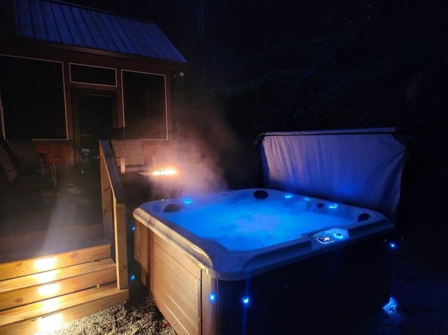 Rustic Modern Cabin With Hot Tub Near Rafting And Great Smokey Mountains Bryson City Luaran gambar