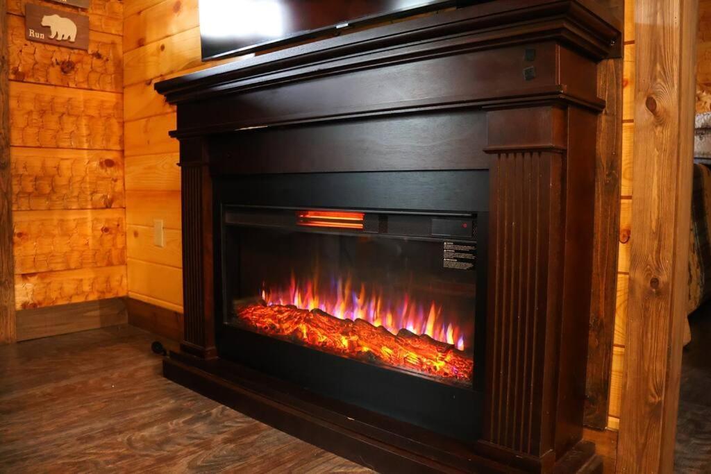 Rustic Modern Cabin With Hot Tub Near Rafting And Great Smokey Mountains Bryson City Luaran gambar