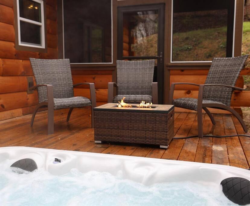 Rustic Modern Cabin With Hot Tub Near Rafting And Great Smokey Mountains Bryson City Luaran gambar