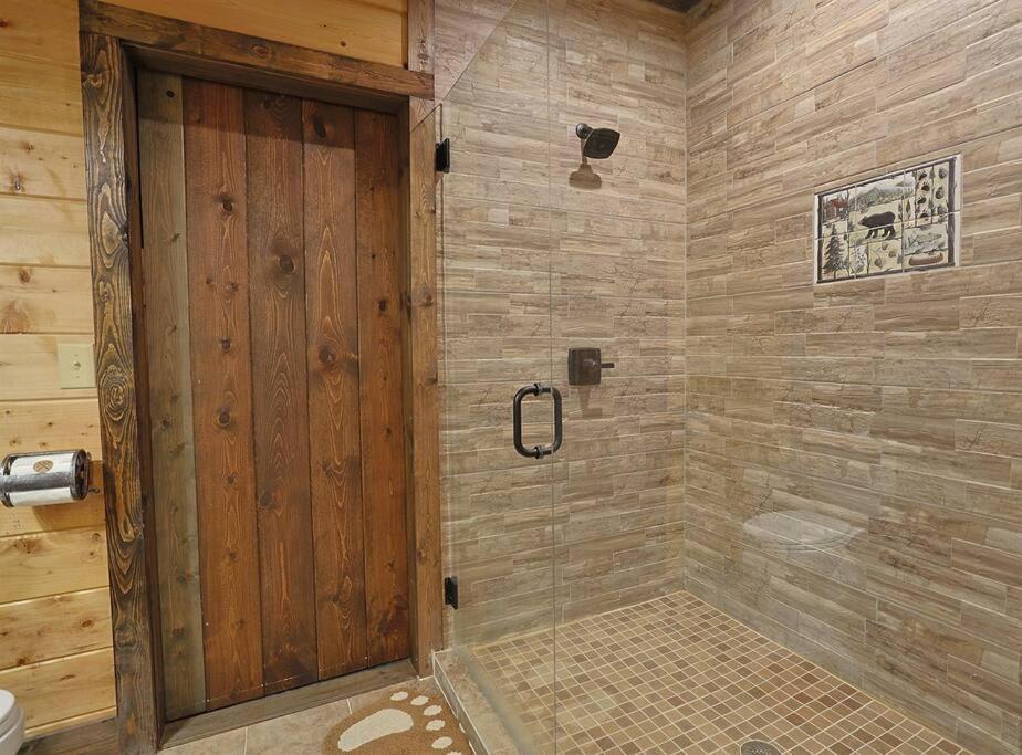 Rustic Modern Cabin With Hot Tub Near Rafting And Great Smokey Mountains Bryson City Luaran gambar